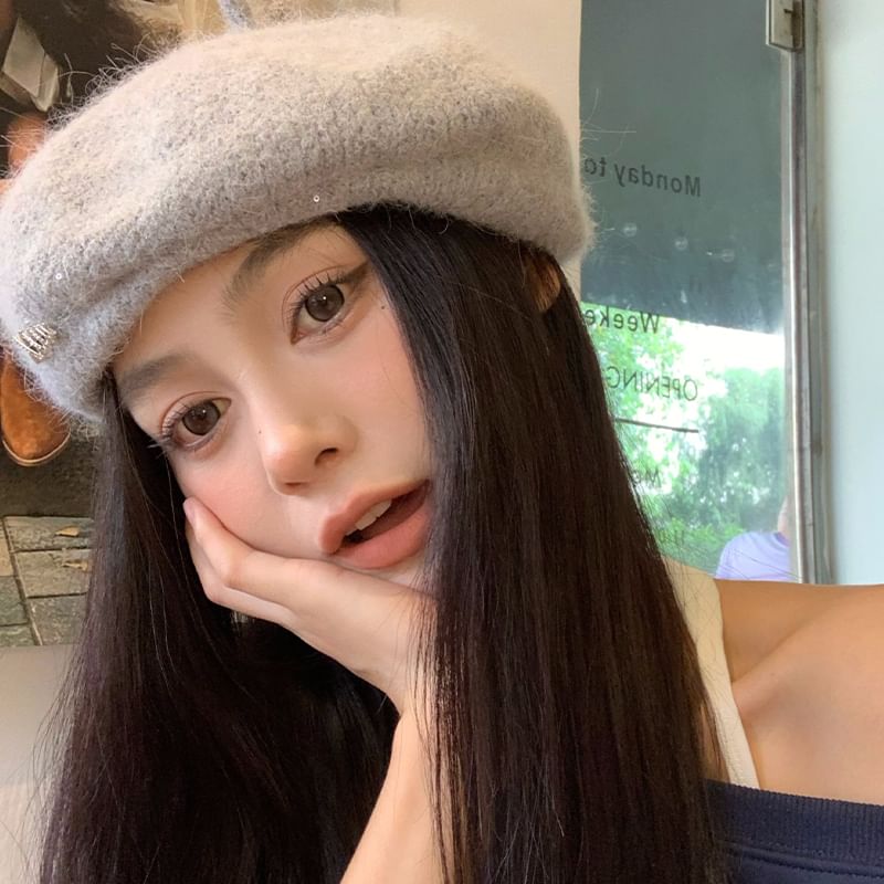 Knit Accent Rhinestone Beret