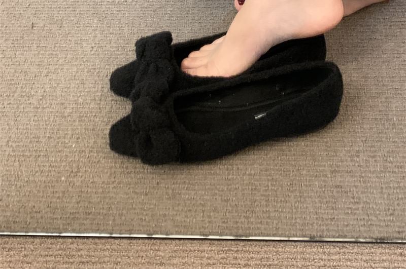 Bow Toe Flats Square