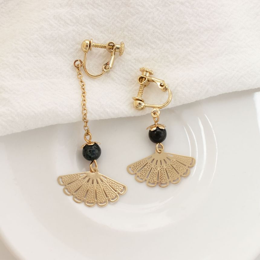 Asymmetrical On Drop Clip Earring / Fan