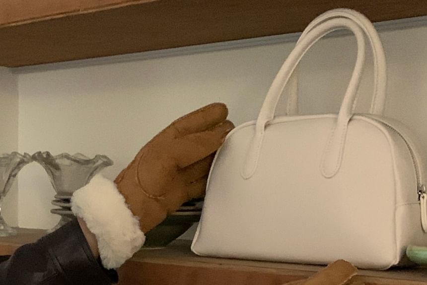 Plain Faux Trim Suede Gloves Fluffy