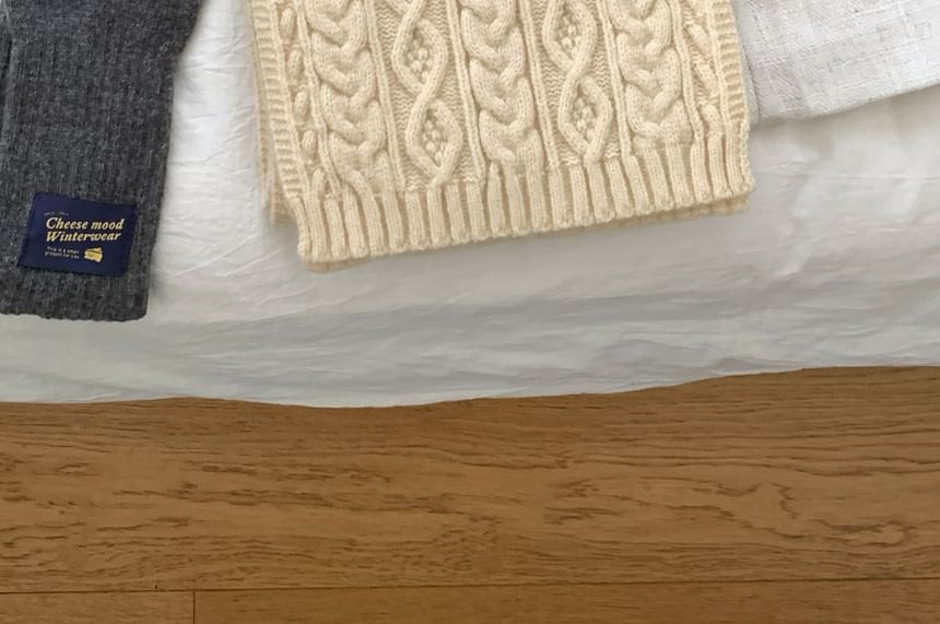 Plain Scarf Cable-Knit