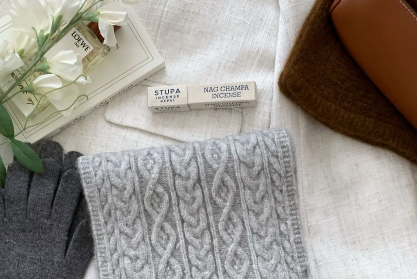 Plain Scarf Cable-Knit