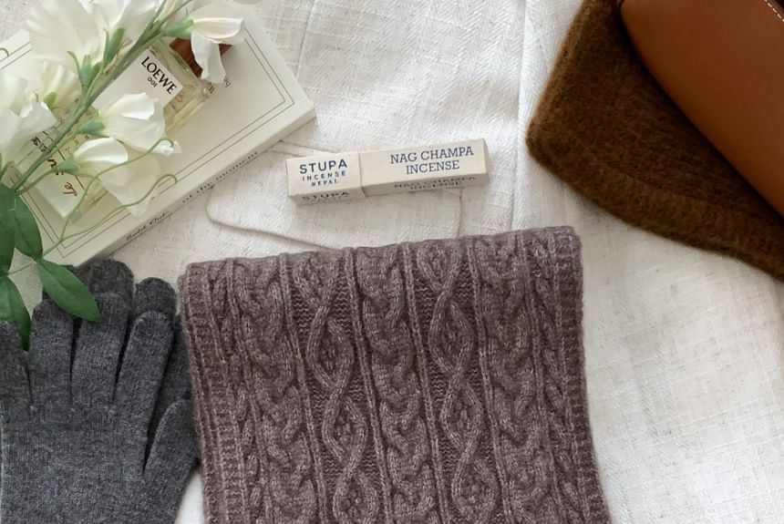 Plain Scarf Cable-Knit