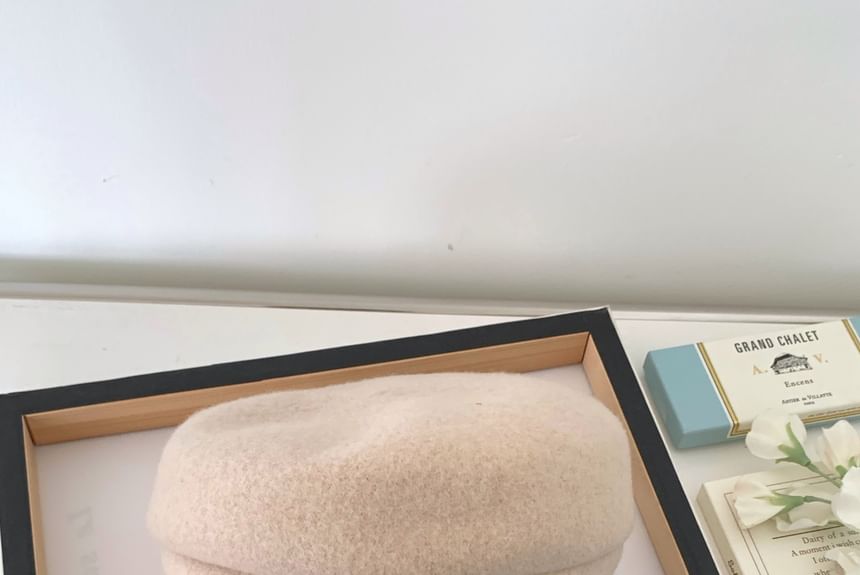 Buttoned Cap Newsboy