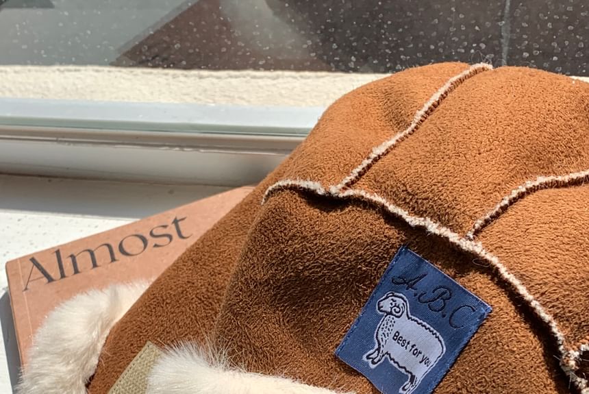 Trapper Plain Trim Fluffy Hat Applique