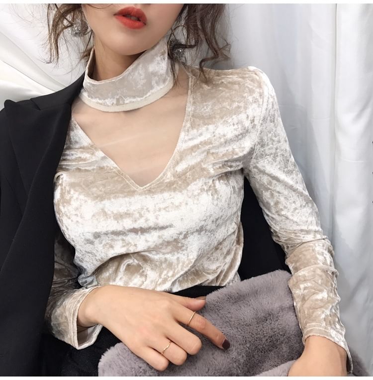 Top Mesh Long-Sleeve Panel Neck Velvet Mock
