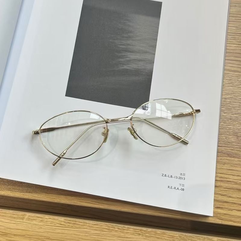 Thin Frame Oval Eyeglasses