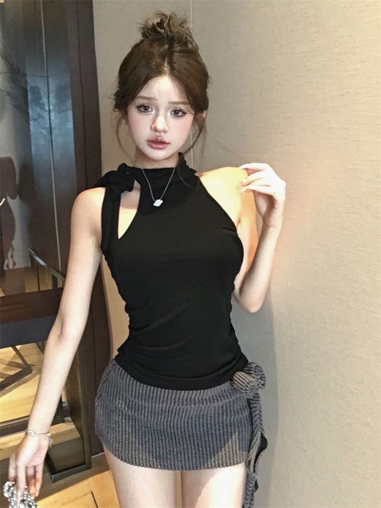 Plain / Flower Mini Pencil Low Skirt Top Mock Neck Detail Waist Halter