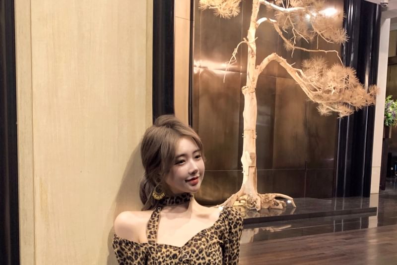 Leopard Ruffled Asymmetrical Print Choker-Neck Blouse Long-Sleeve