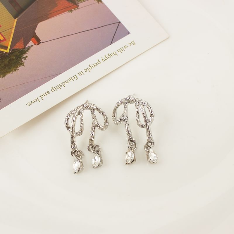 / On Drop Rhinestone Bow Earring Clip