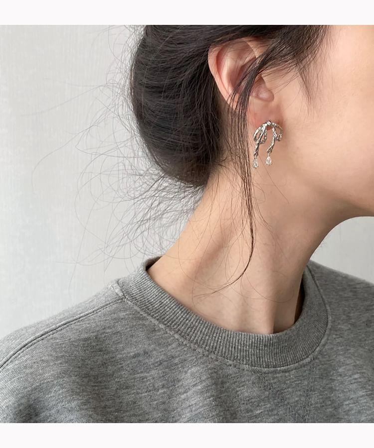 / On Drop Rhinestone Bow Earring Clip