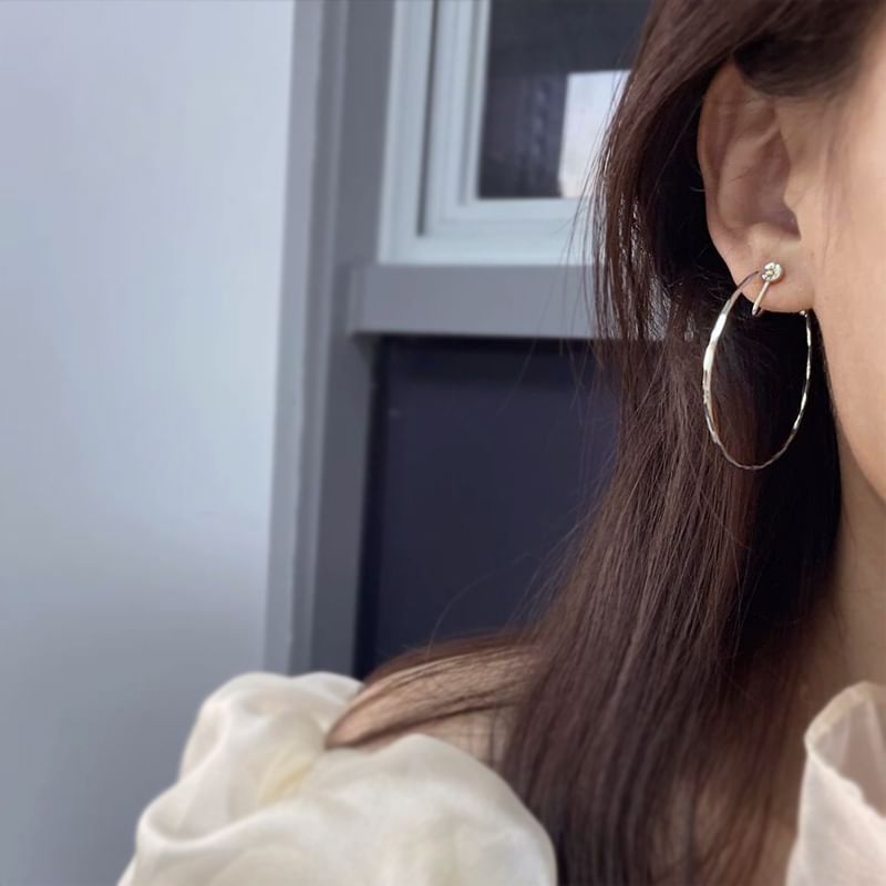 / Earring On Open Hoop Clip