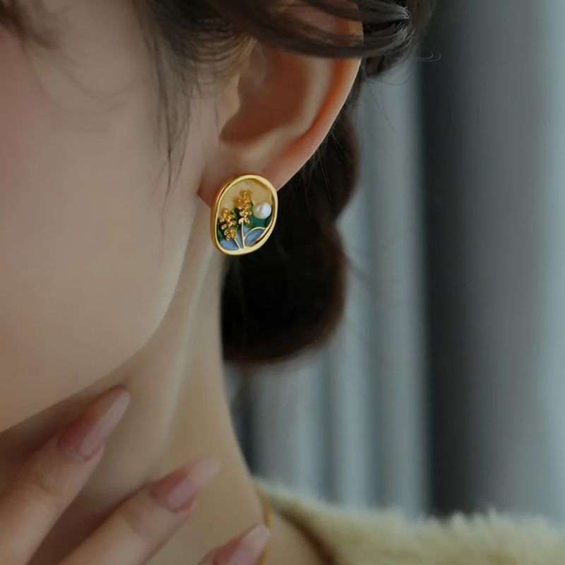 Clip Earring On Pearl Stud / Enamel Faux