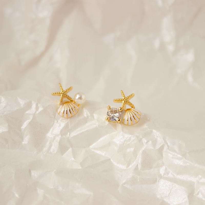 Asymmetrical Stud Shell Rhinestone Earring Faux Clip / On Pearl