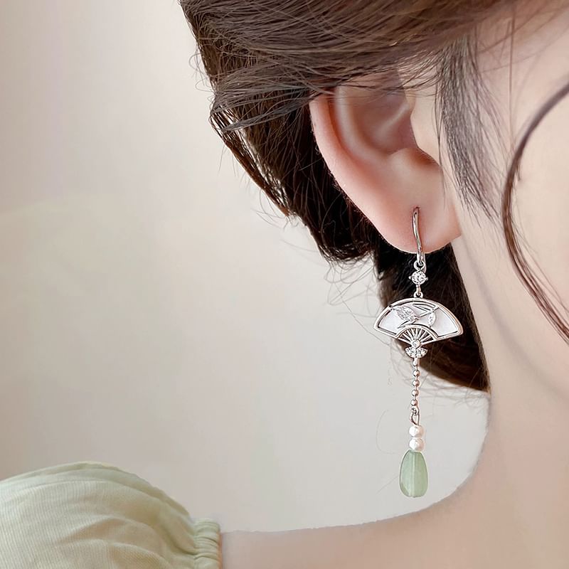 Fan On Drop / Earring Faux Clip Jade