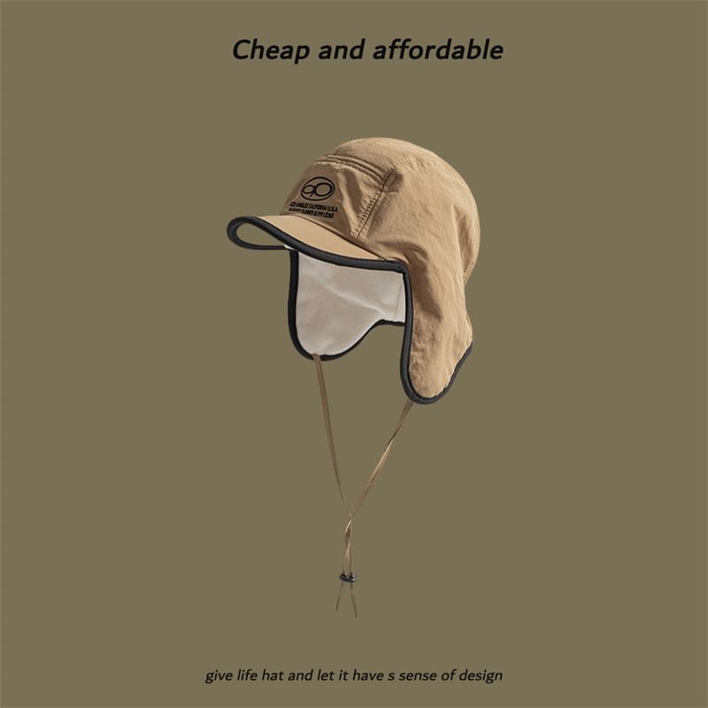 Lettering Hat Print Trapper