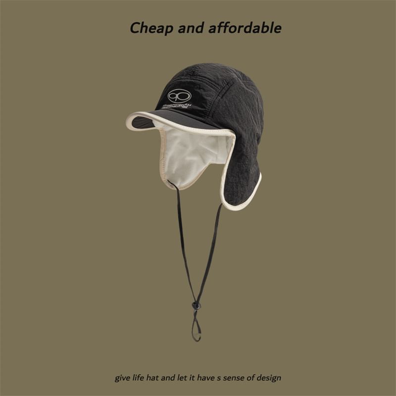 Lettering Hat Print Trapper