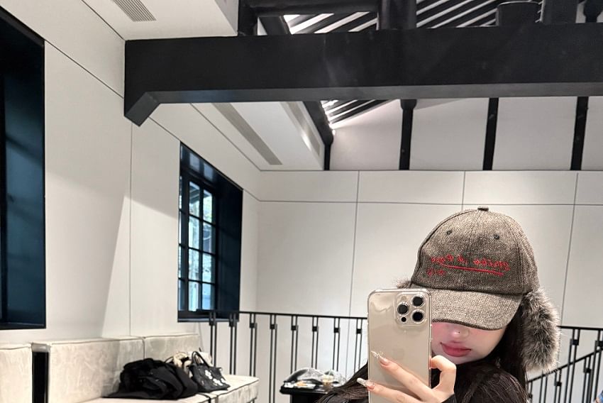 Leg / Collar Long-Sleeve Wide Inverted Plain Pleated Pants Low Rise Cropped Tee