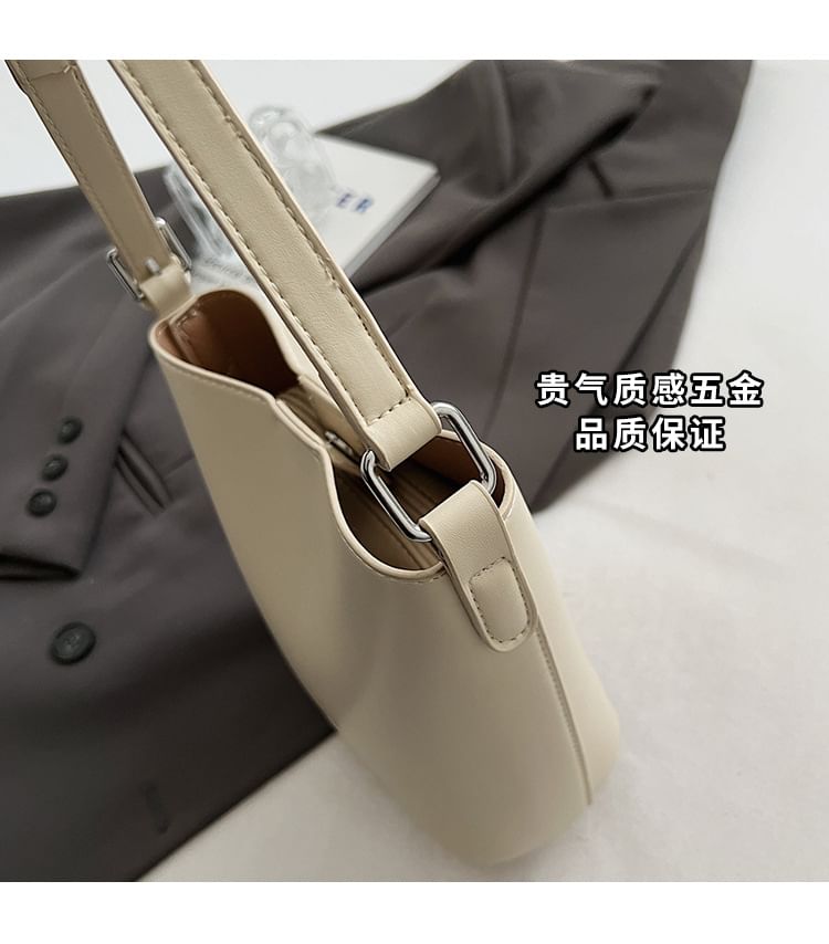 Plain Leather Bucket Bag Faux