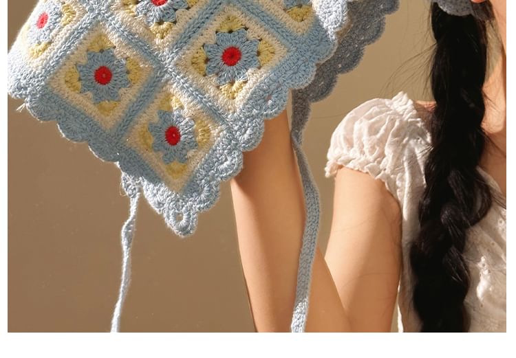 Triangle Head Scarf Floral Knit Plaid