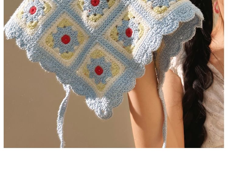 Triangle Head Scarf Floral Knit Plaid