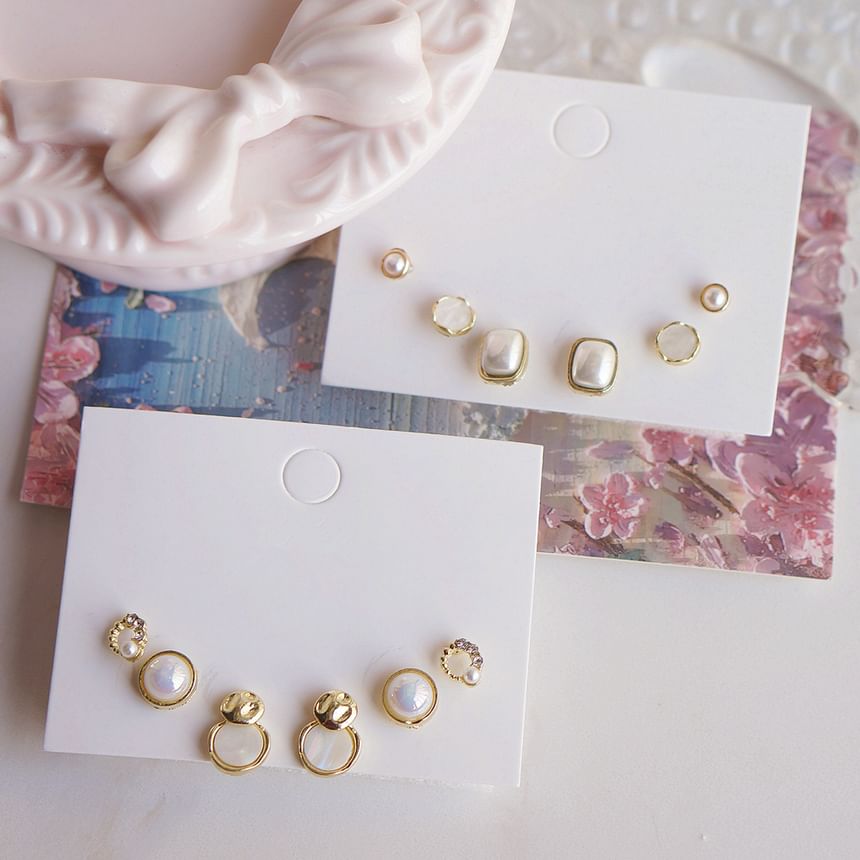 Pearl Set Faux Earring Stud