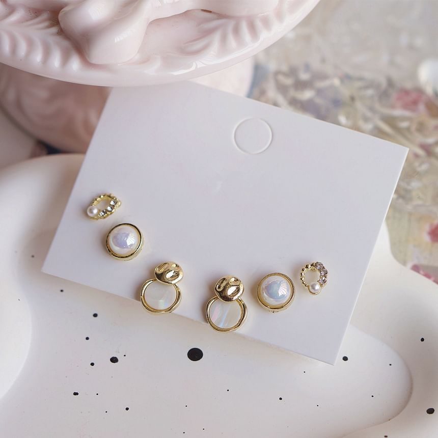 Pearl Set Faux Earring Stud