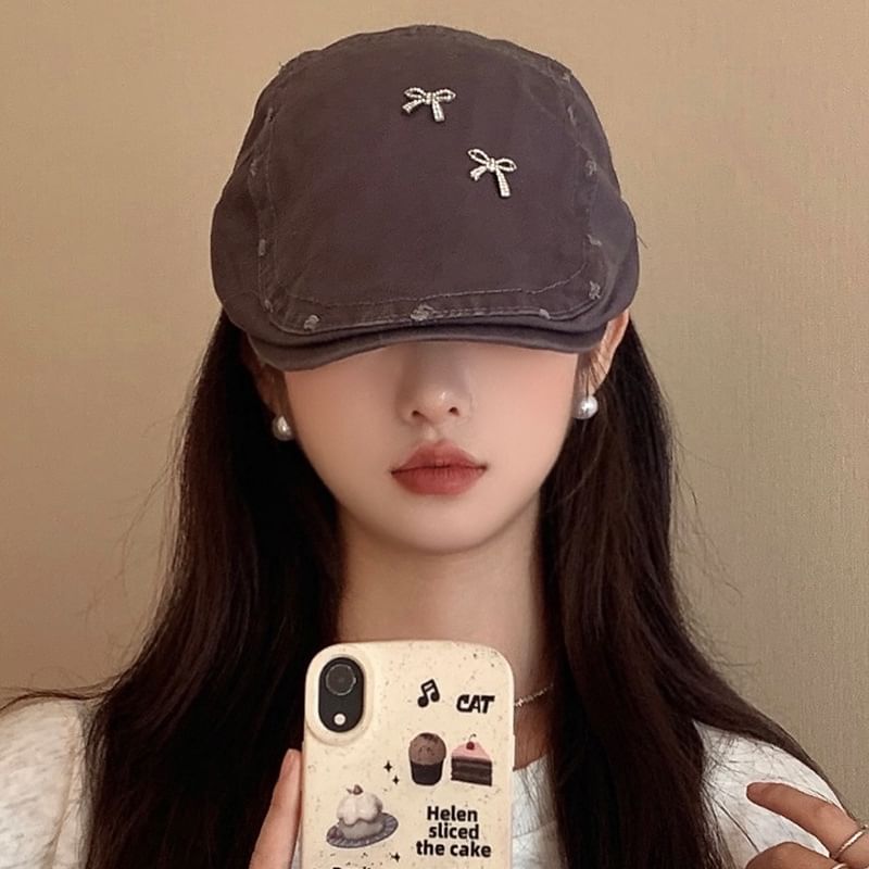 Cap Flat Distressed Bow Plain