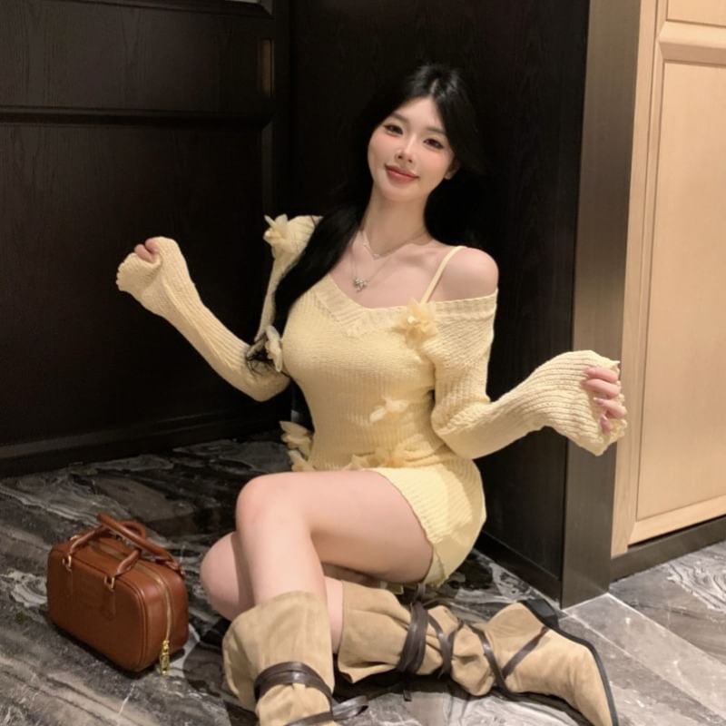 Slip Knit Mini Sheath Flower V Accent Dress Long-Sleeve Neck /