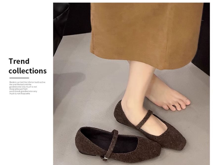 Toe Mary Jane Square Flats