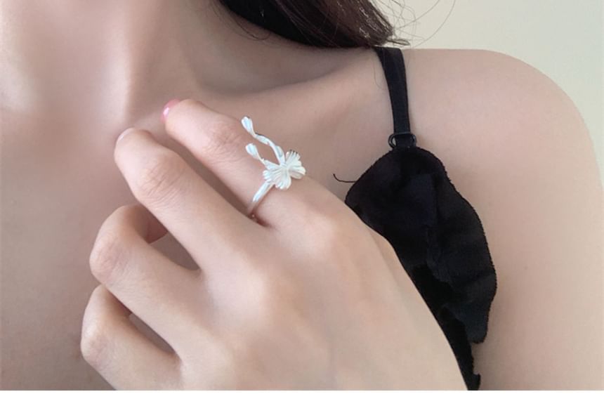 Flower Earring Ribbon Stud
