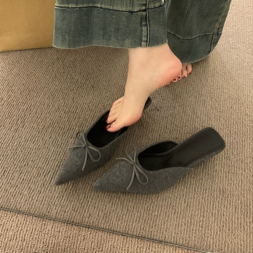 Heel Plain Pointed Accent Mules Chunky Toe Bow