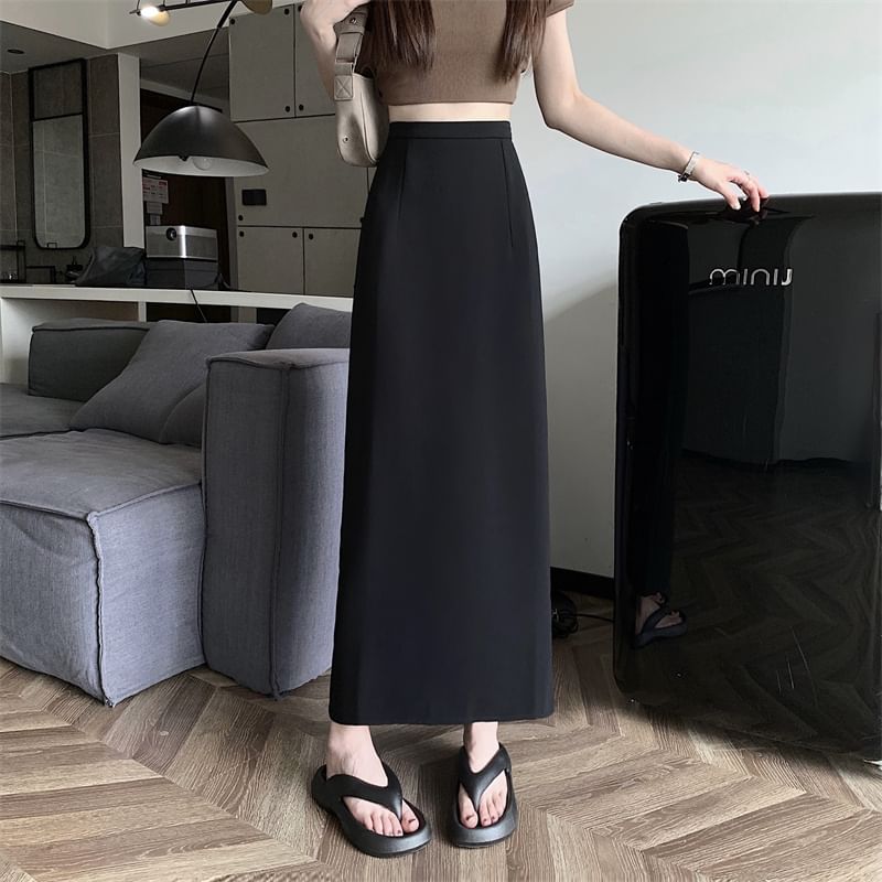 High Skirt Maxi A-Line Back-Slit Plain Rise