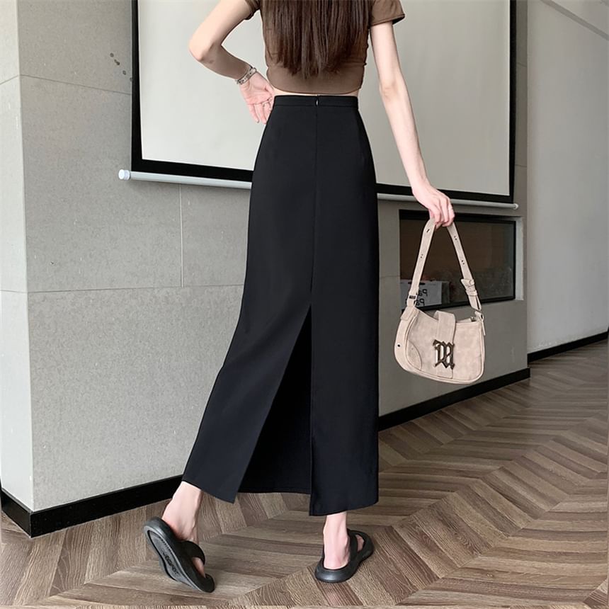 High Skirt Maxi A-Line Back-Slit Plain Rise