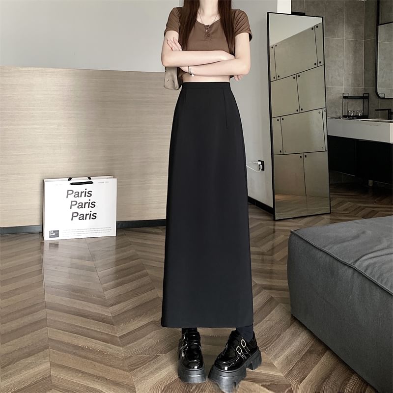 High Skirt Maxi A-Line Back-Slit Plain Rise