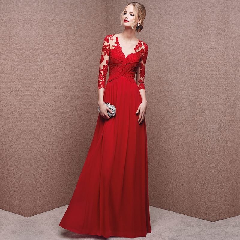 V-Neck 3/4-Sleeve Evening Sheath Gown Lace Floral