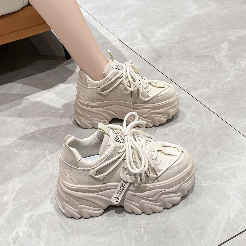 Sneakers Lace-Up Lettering Platform