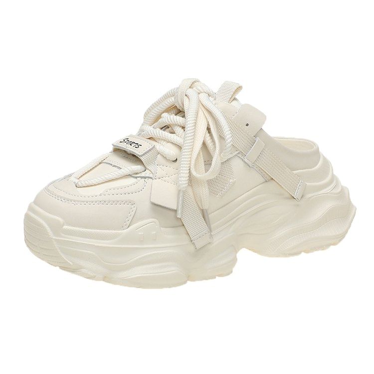 Baskets à lacets et plateformes avec lettrage