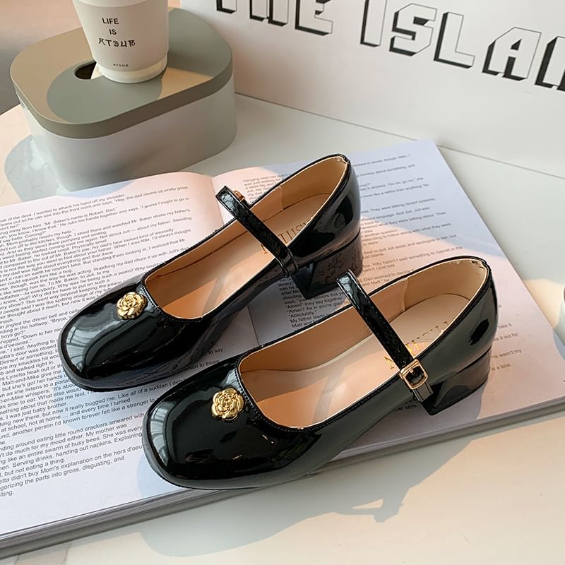 Mary Leather Accent Heel Jane Flower Pumps Patent Chunky