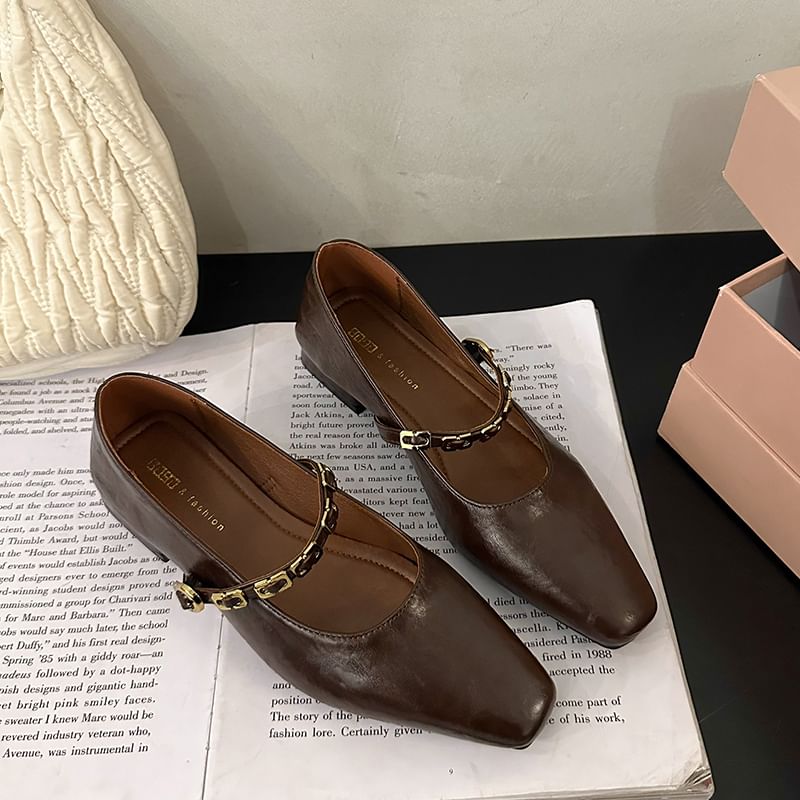 Chunky Faux Mary Jane Leather Buckled Pumps Heel