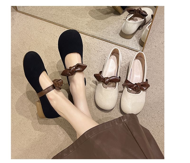 Tone Mary Bow Jane Shoes Accent Two