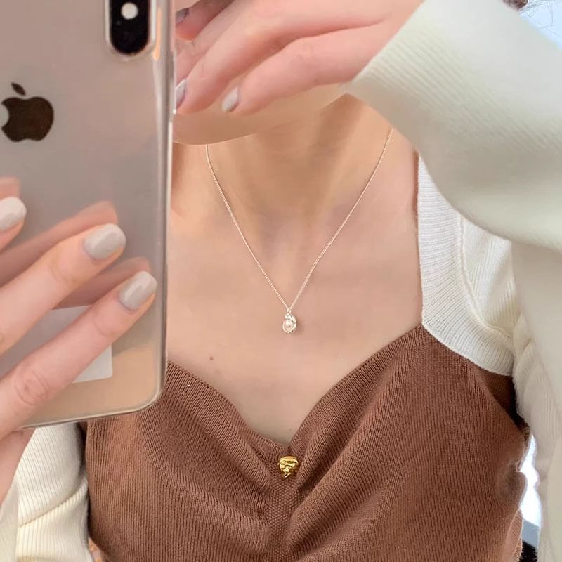 Alloy Pendant Pearl Faux Necklace