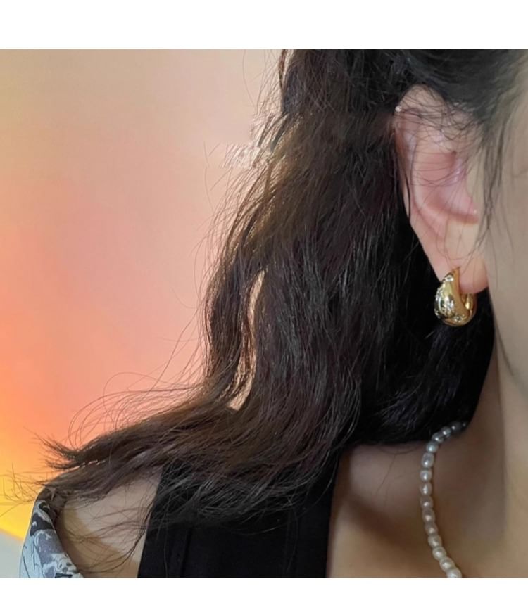 Polished Huggie Alloy Earring Rhinestone