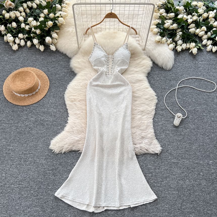 Evening Spaghetti Gown Mermaid Sequined V-Neck Strap