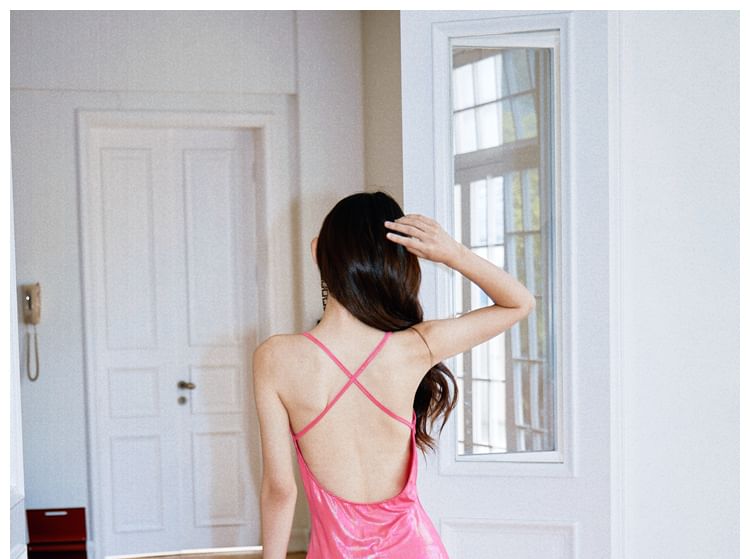 Open V-Neck Evening Spaghetti Mermaid Strap Back Gown Metallic