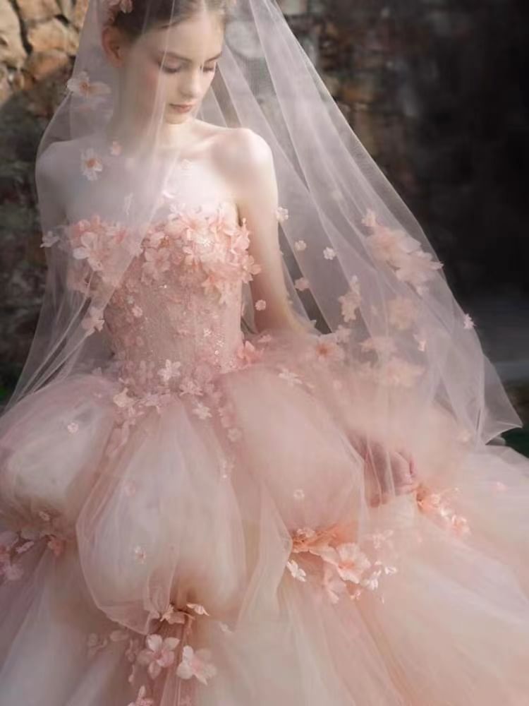 Lace Ball Embroidered Wedding Strapless Gown