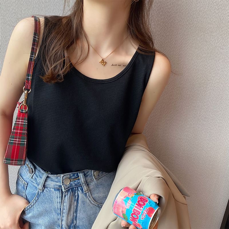 Neck Tank Plain Top Scoop