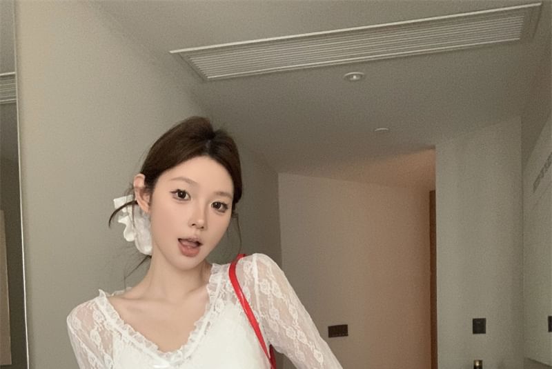 V-Neck Sleeve Long Lace Crop See-Through Top Floral