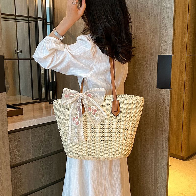 Floral Embroidered Lace Bow Tote Woven Bag