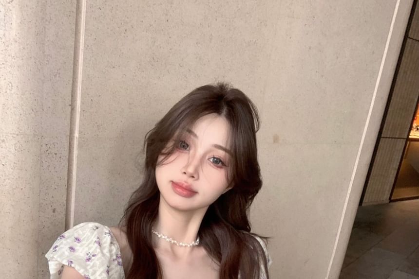 High Floral Peplum Mini Plaid Cropped Skirt Bow Blouse / Pencil Puff-Sleeve Rise Asymmetrical